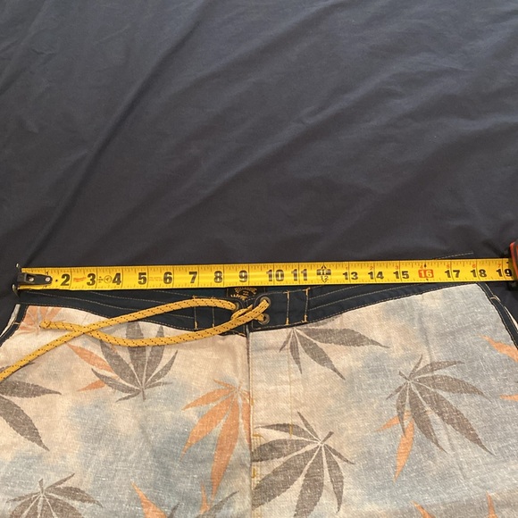 Billabong/Wrangler hemp polyester elastane board shorts - Picture 6 of 7